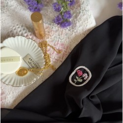 Charlotte | shade black